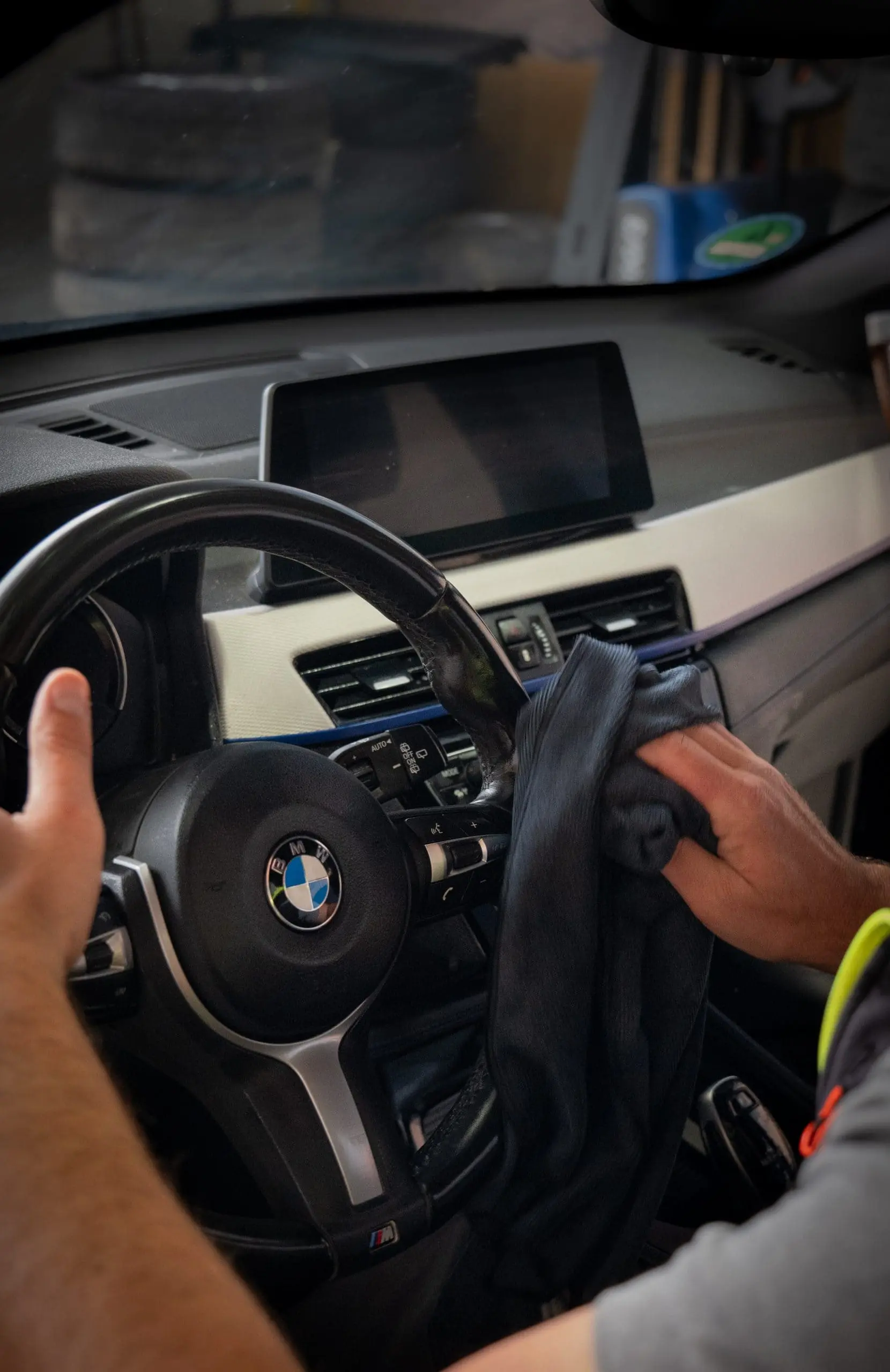 Fahrzeugaufbereitung Freising – Vorher-Nachher bei ADD Fahrzeugdienstleistungen